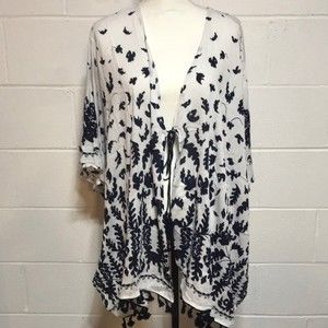 OSO Casuals Poncho Top - NWOT 2X/3X